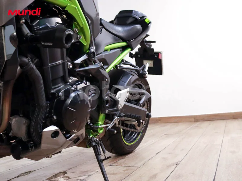 Kawasaki Z900 - Vista 10