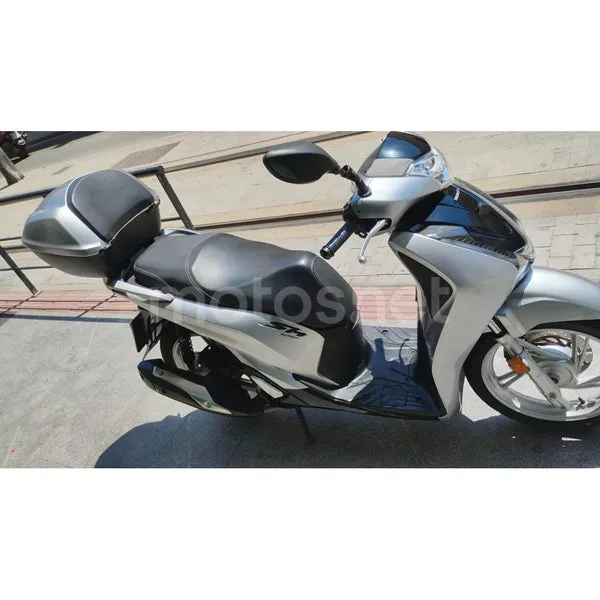 Honda SH125i - Vista 3