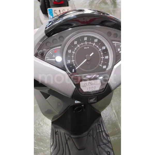 Honda SH125i - Vista 4