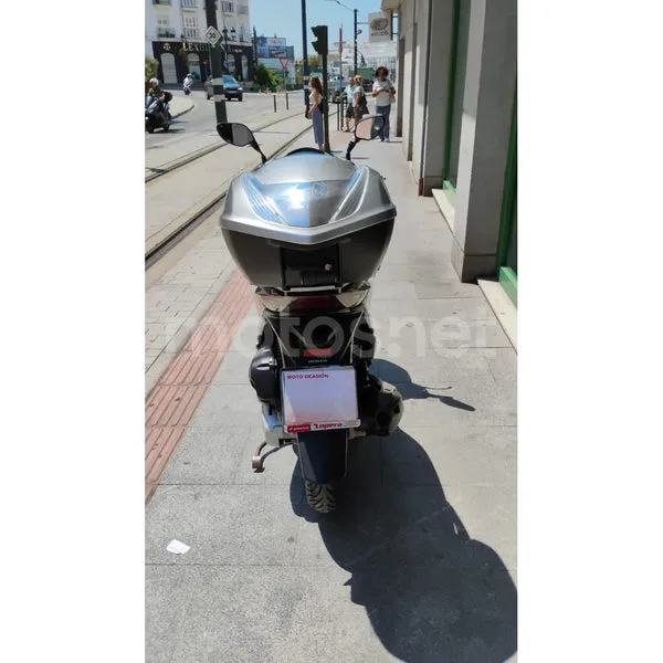 Honda SH125i - Vista 5