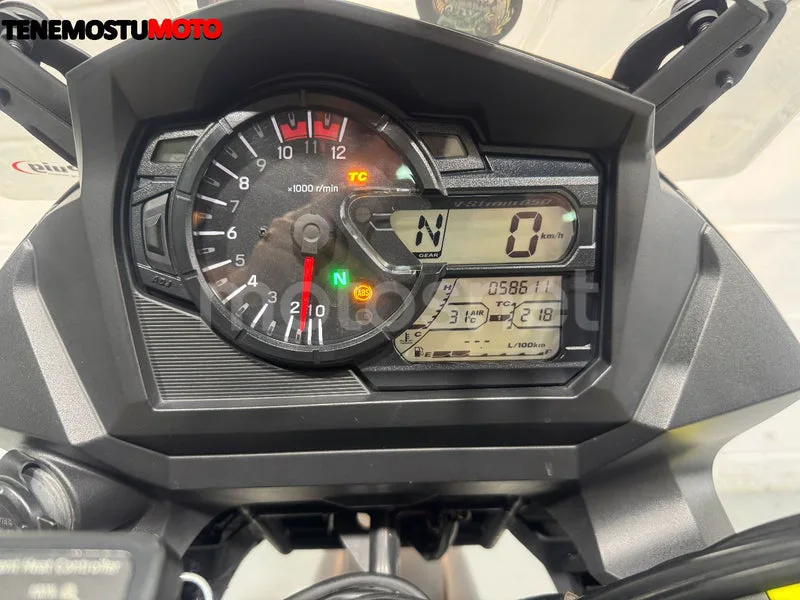 Suzuki V-Strom 650XT - Vista 11