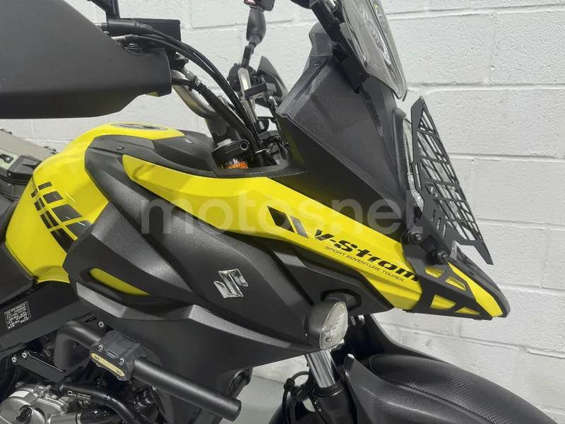 Suzuki V-Strom 650XT - Vista 13