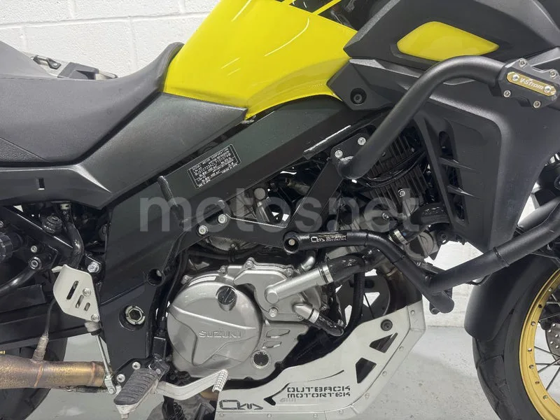 Suzuki V-Strom 650XT - Vista 15