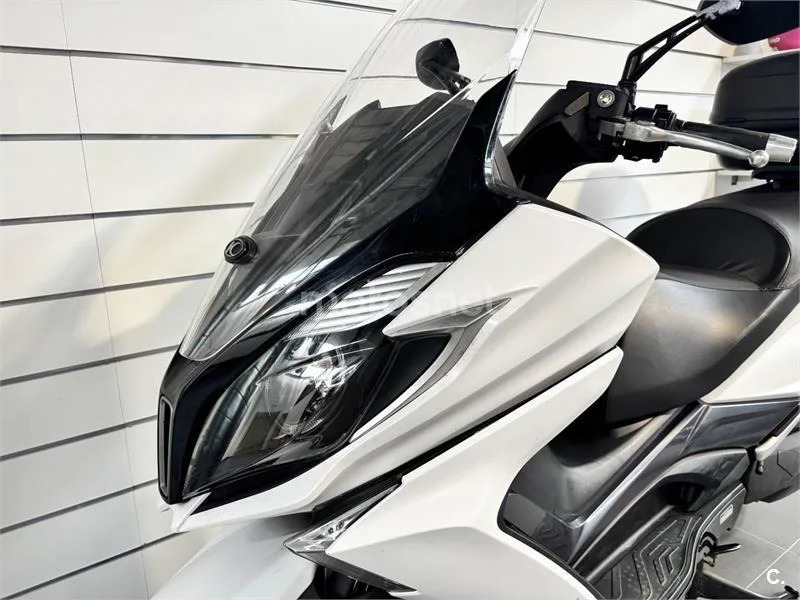 Kymco Super Dink 350 - Vista 3