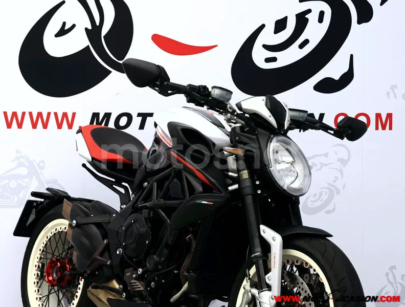 MV Agusta Brutale 800 - Vista 4