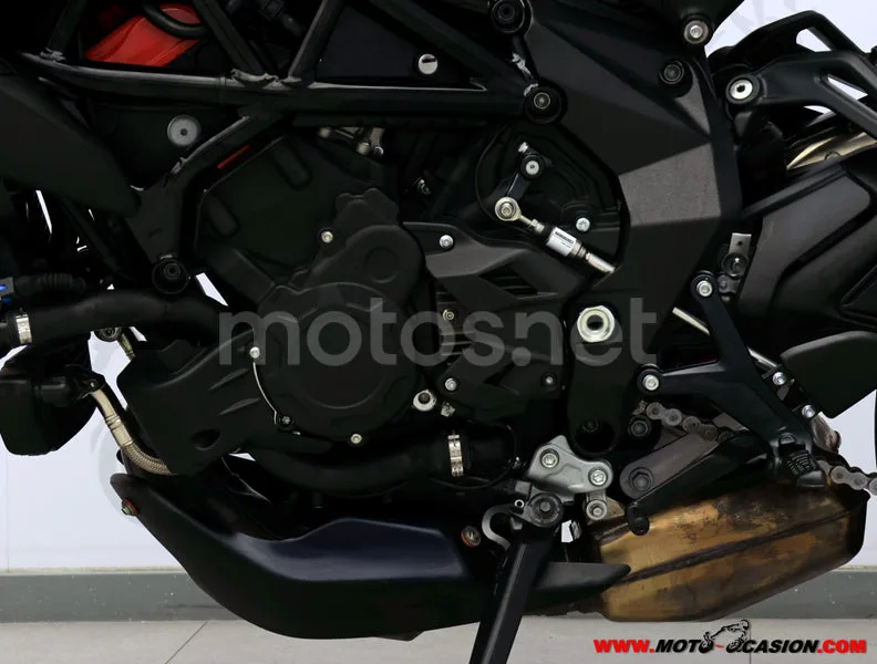 MV Agusta Brutale 800 - Vista 10