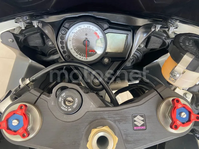 Suzuki GSX-R600 - Vista 12