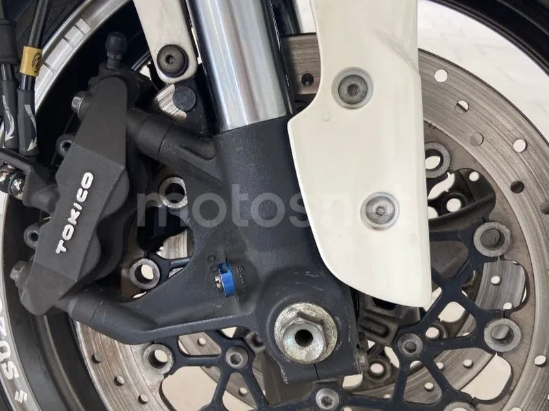 Suzuki GSX-R600 - Vista 7