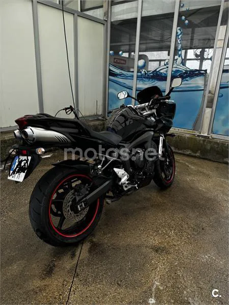 Yamaha FZ6 Fazer S2 - Vista 4