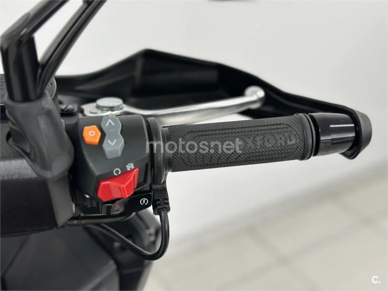 Kymco DTX 350 - Vista 18