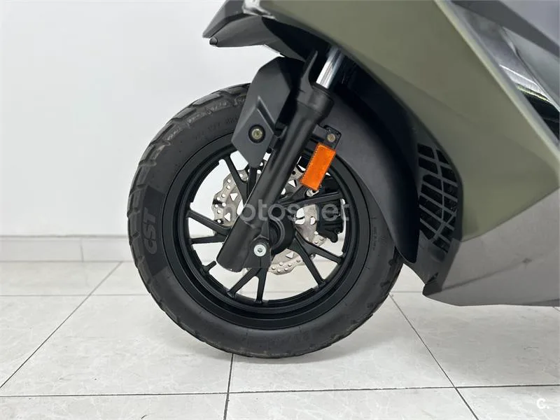Kymco DTX 350 - Vista 20