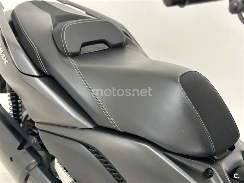 Yamaha XMAX 300 - Vista 30