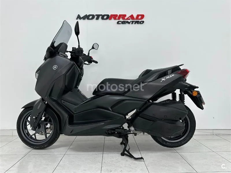 Yamaha XMAX 300 - Vista 4