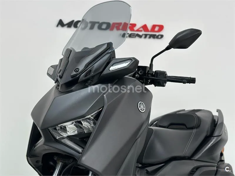 Yamaha XMAX 300 - Vista 5