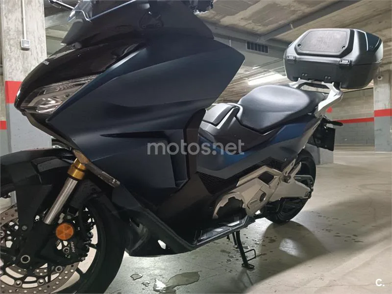 Honda Forza 750 - Vista 3