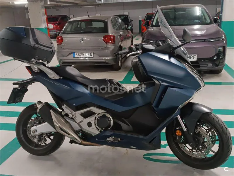 Honda Forza 750 - Vista 6