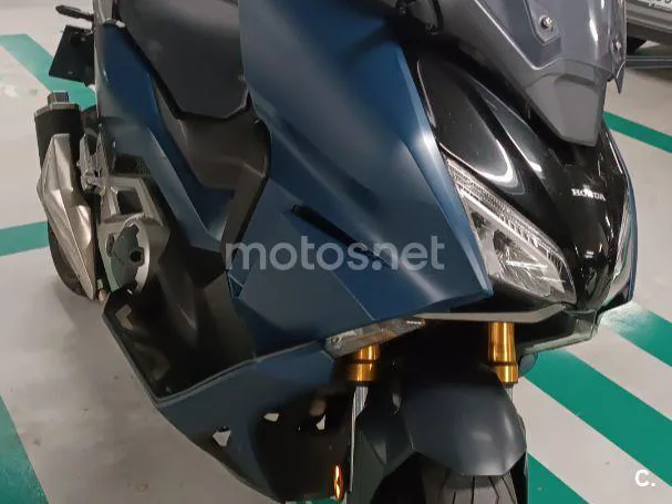 Honda Forza 750 - Vista 7