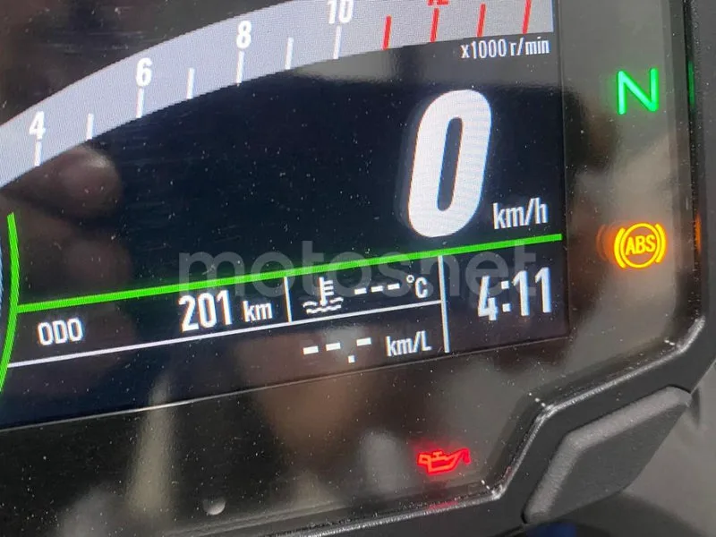 Kawasaki KLE500 - Vista 3