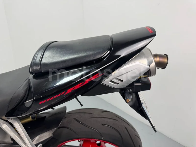 Honda CBR1000RR Fireblade - Vista 19