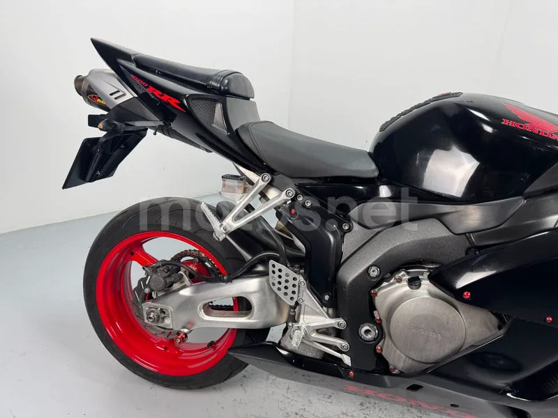 Honda CBR1000RR Fireblade - Vista 6