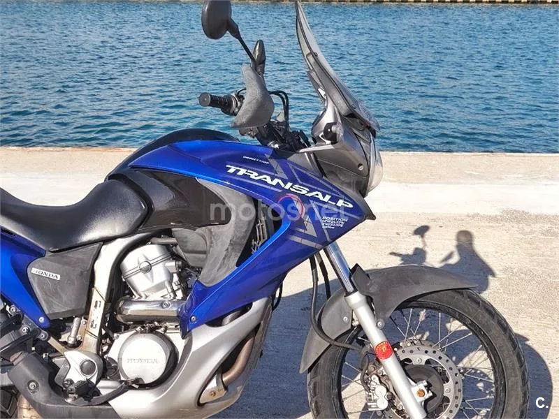 Honda XL700V Transalp - Vista 4