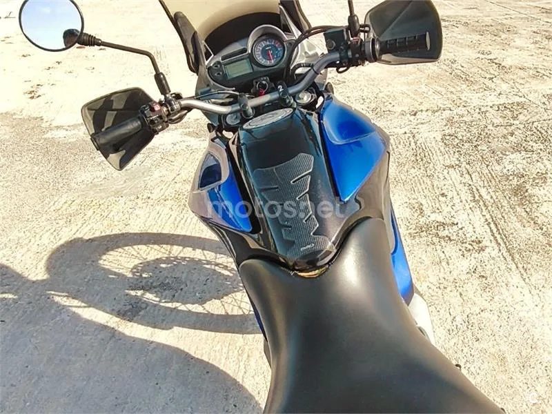 Honda XL700V Transalp - Vista 9