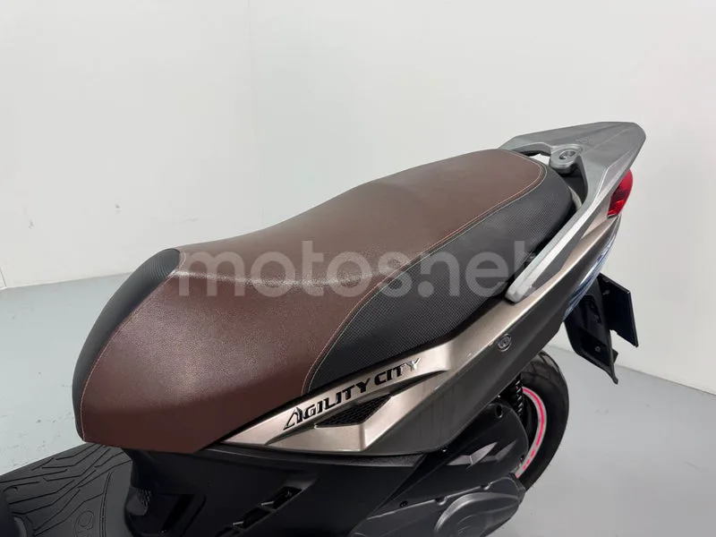 Kymco Agility City 125 - Vista 8
