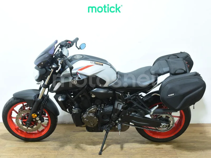 Yamaha MT-07 - Vista 7