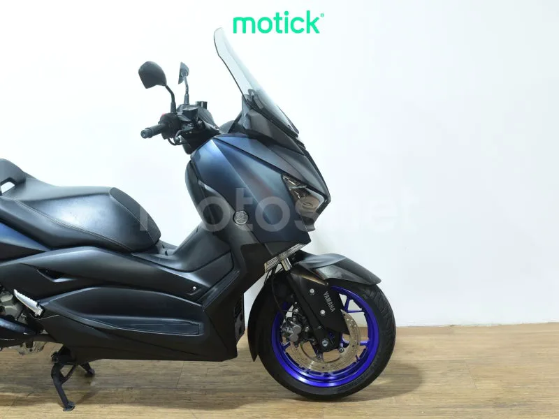 Yamaha XMAX 300 - Vista 4
