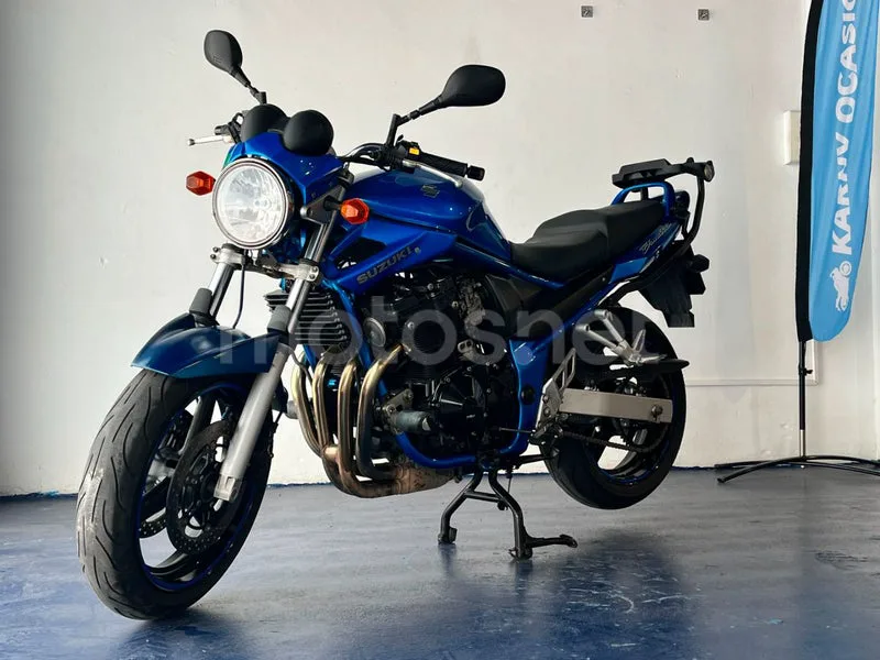 Suzuki Bandit 650 - Vista 3