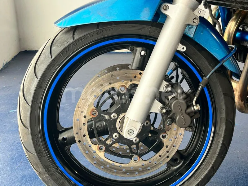 Suzuki Bandit 650 - Vista 32