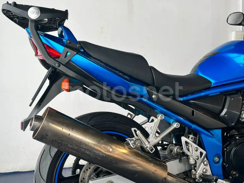 Suzuki Bandit 650 - Vista 7