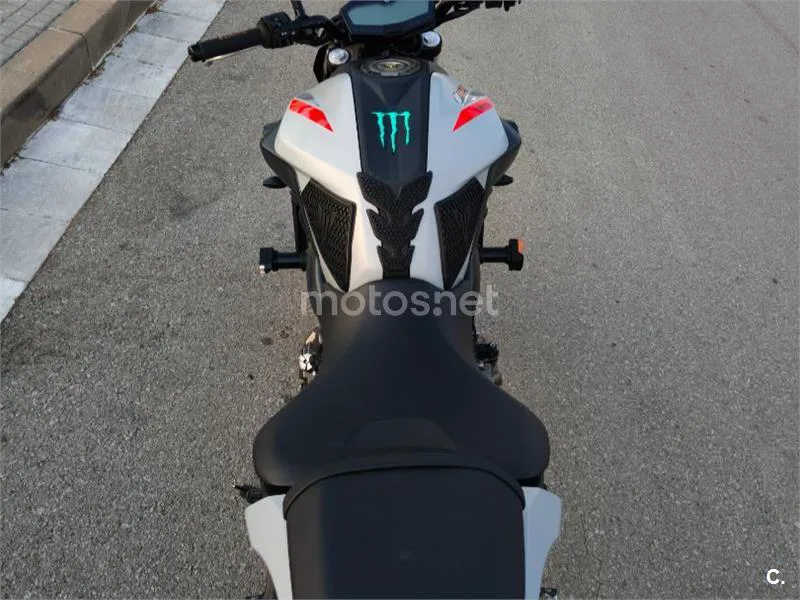 Yamaha MT-07 - Vista 9