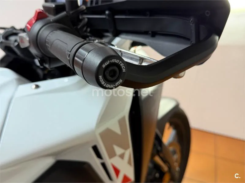 Honda NX500 - Vista 5
