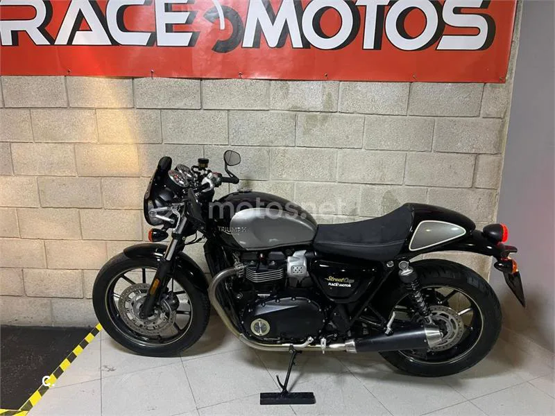 Triumph Street Cup 5800 € 2018 Valencia - 2