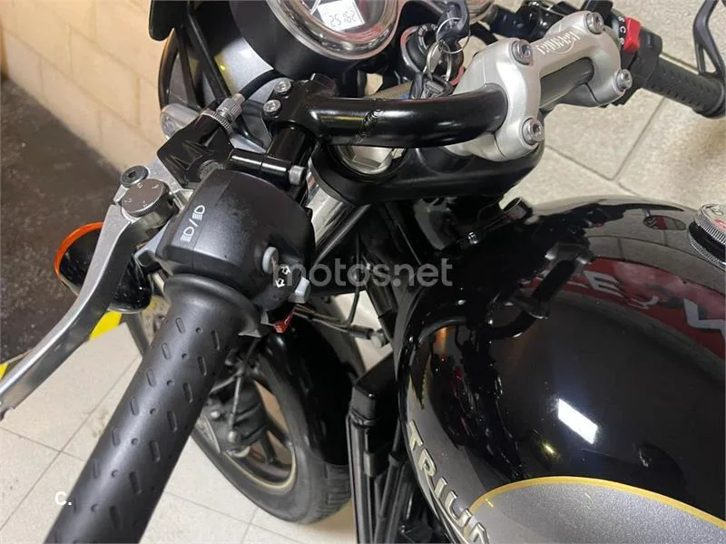 Triumph Street Cup - Vista 7