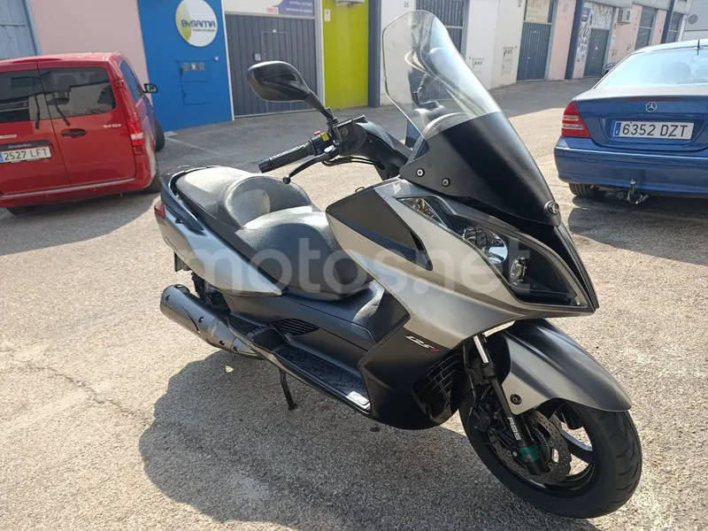 Kymco Super Dink 125 1950 € 2016 Madrid - 1