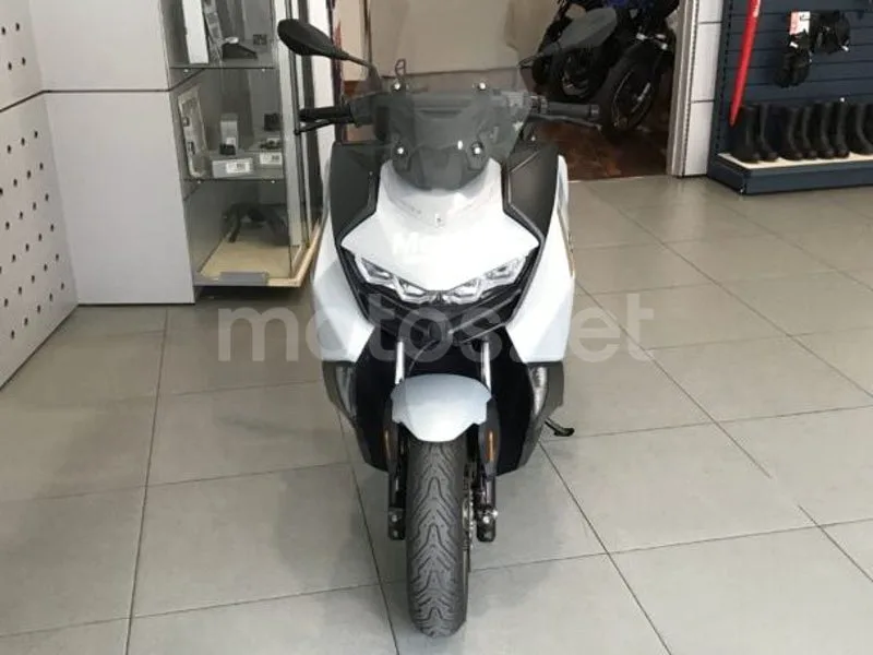 BMW C 400 GT - Vista 3