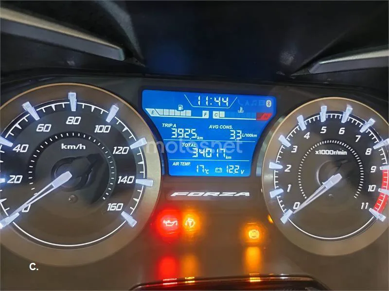 Honda Forza 350 - Vista 4