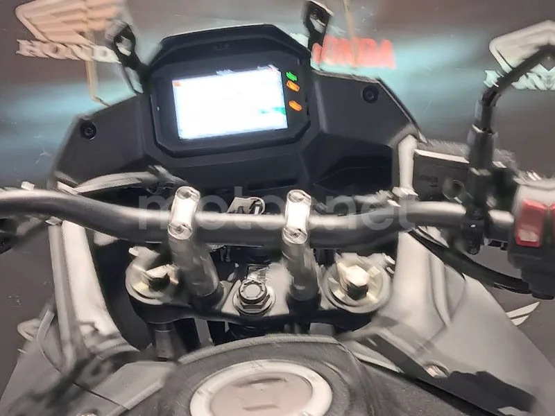 Honda XL750 Transalp - Vista 6