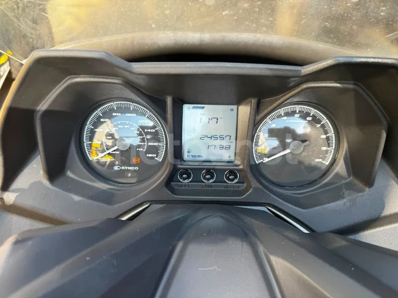 Kymco Grand Dink 300 - Vista 7