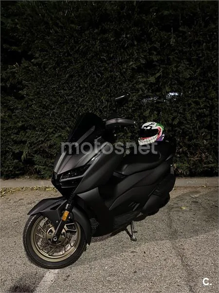 Zontes 125 D - Vista 3