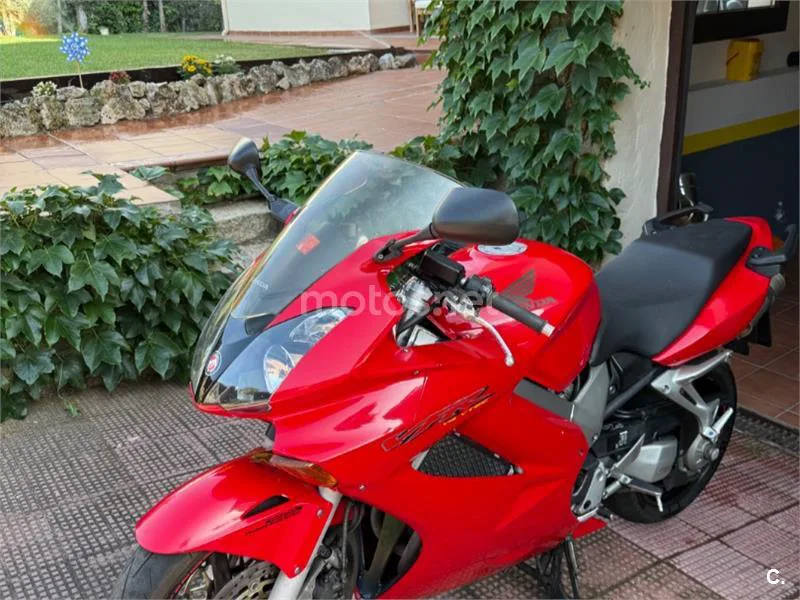 Honda VFR800F 3500 € 2004 Madrid - 2