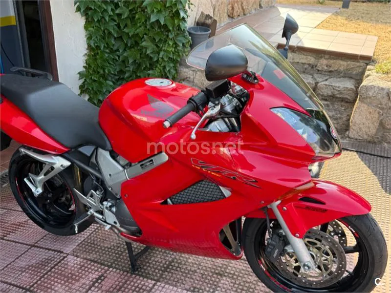 Honda VFR800F - Vista 3