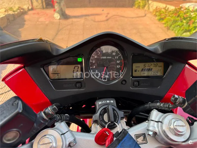 Honda VFR800F - Vista 5