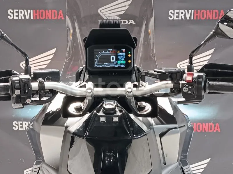 Honda X-ADV - Vista 6