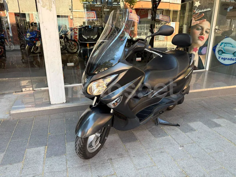 Suzuki Burgman 200 - Vista 3