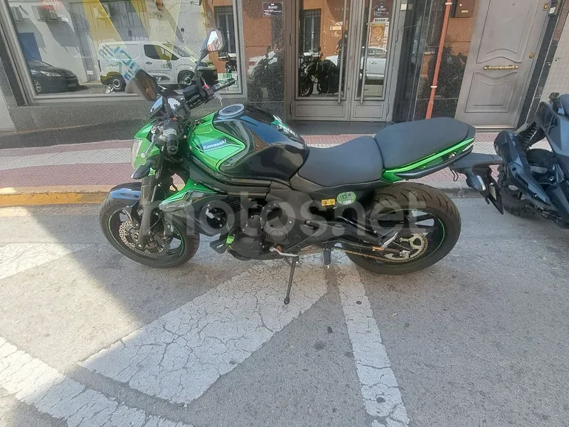 Kawasaki ER-6n - Vista 13