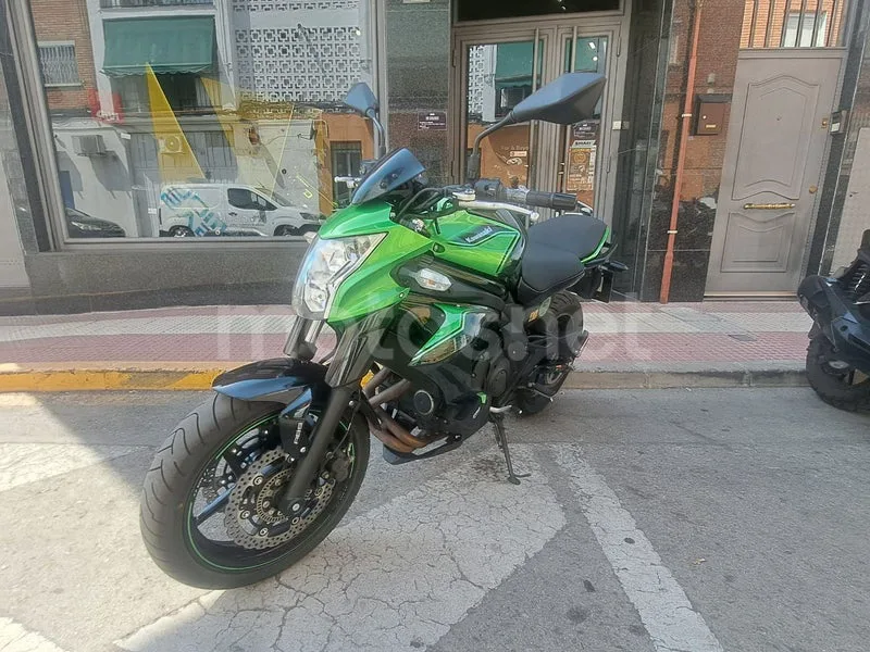 Kawasaki ER-6n - Vista 16