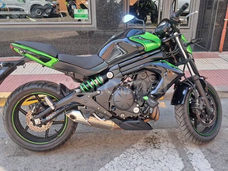 Kawasaki ER-6n - Vista 17